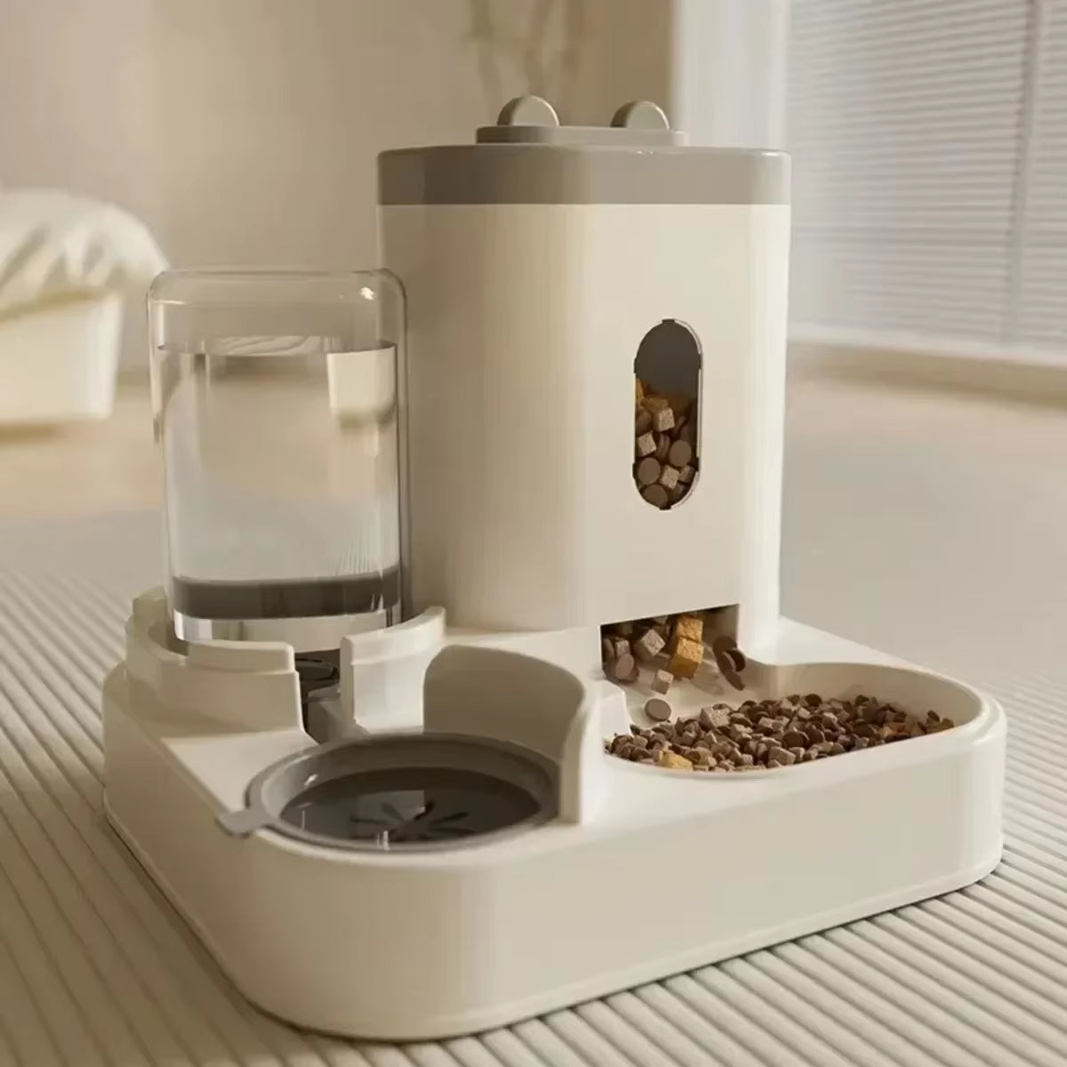 Automatic Pet Feeder and Water Fountain with Large Capacity Food Storage for Dogs and Cats